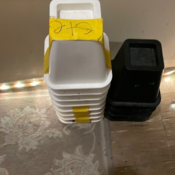 Bed Bath & Beyond Other 2 Bed Risers 4 Black And 6 White Poshmark